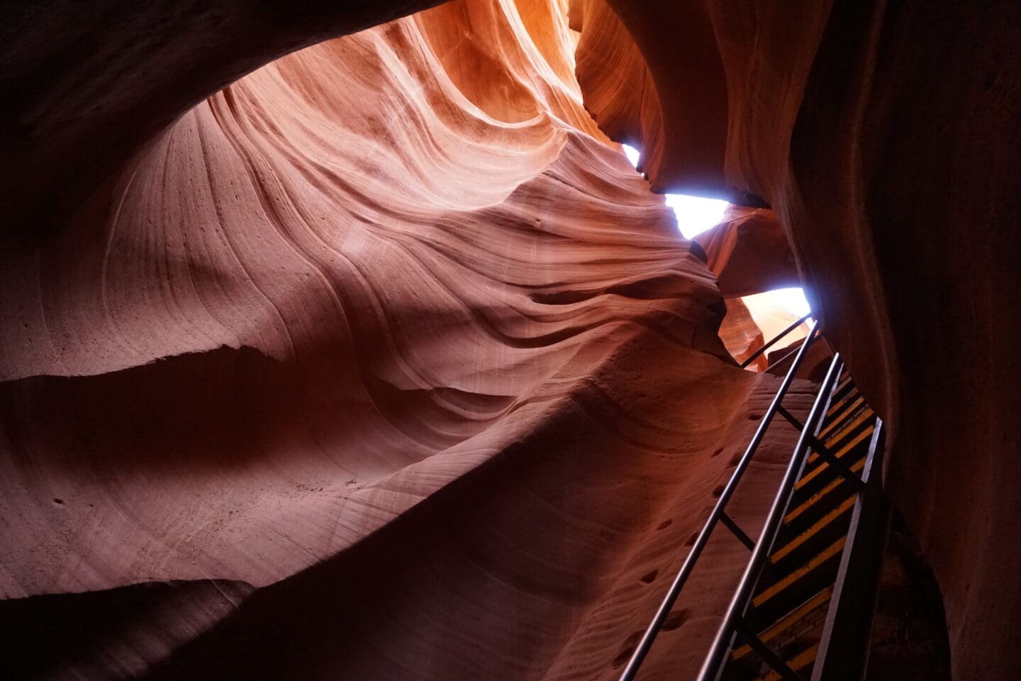 Choosing Between Upper and Lower Antelope Canyon in Arizona