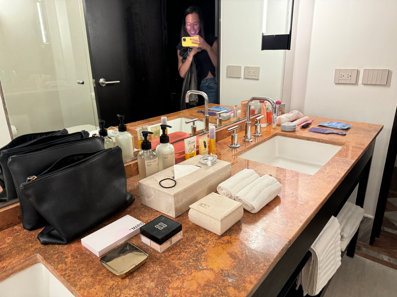 Hotel Dama Housekeeping